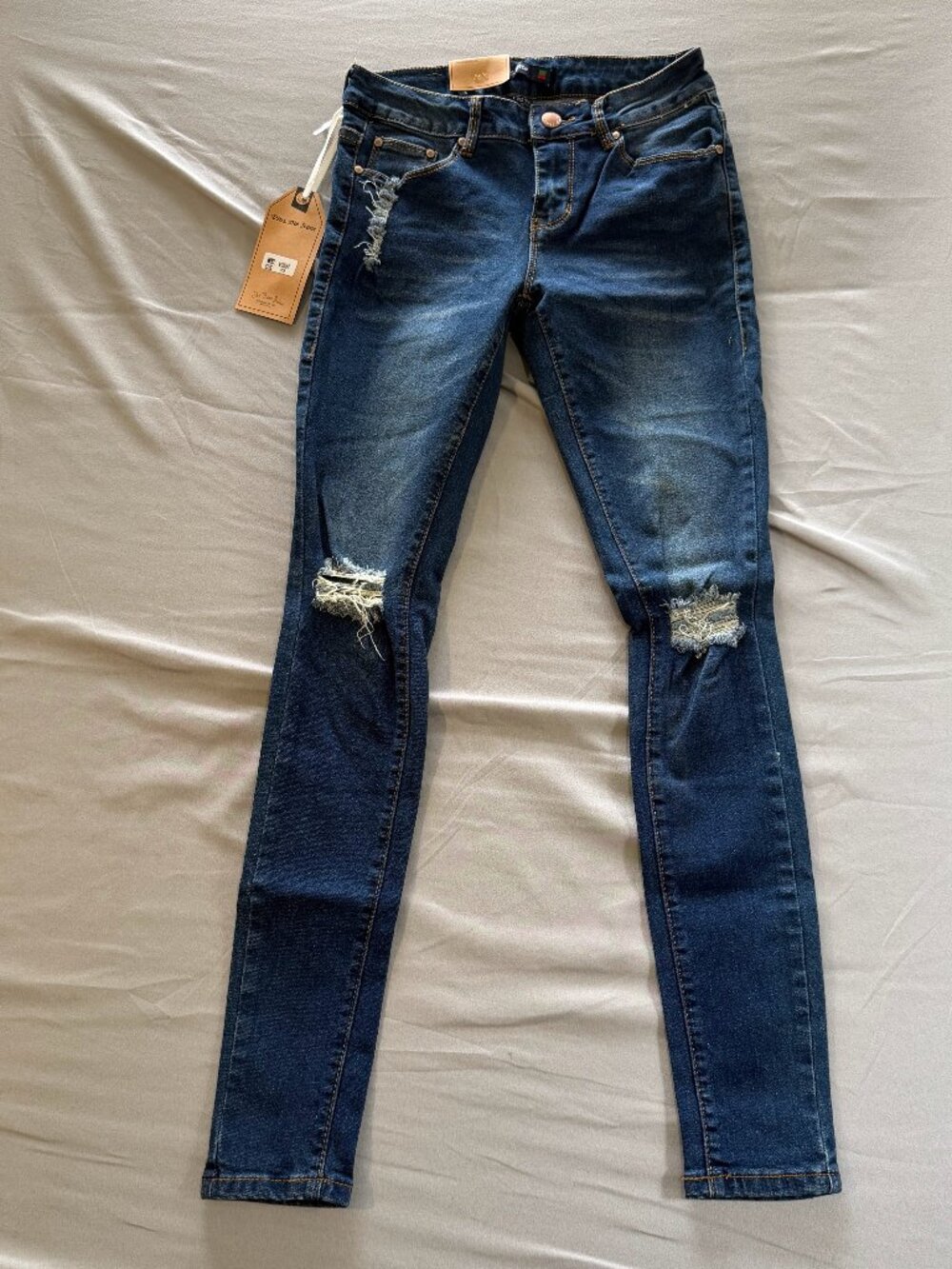 Vins Me Women's Distressed Skinny Ankle Stretch Dark Wash Blue Jeans Size 0 NWT